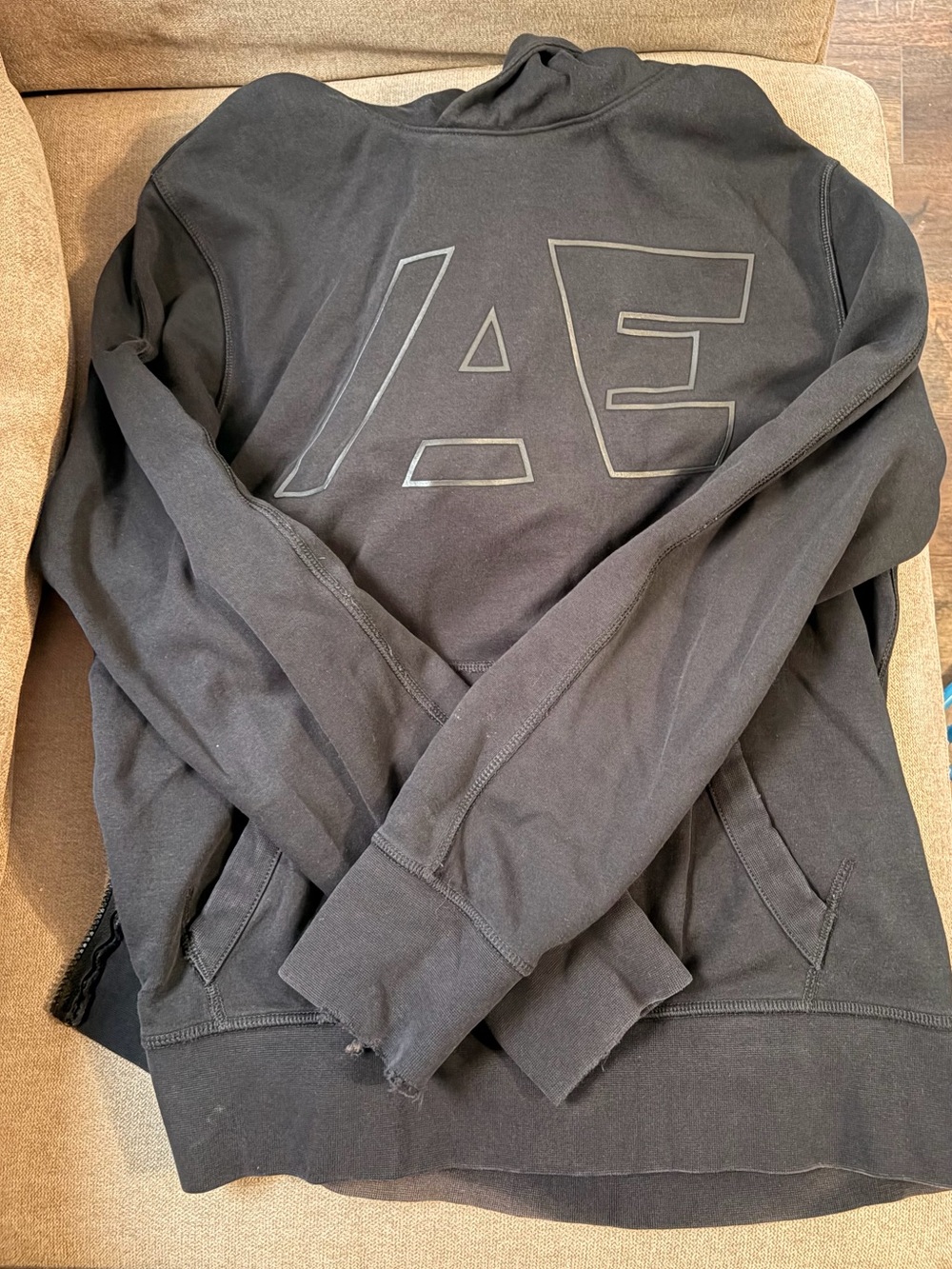 American Eagle Outfitters Men's Black Crewneck Sweatshirt with AE Logo
